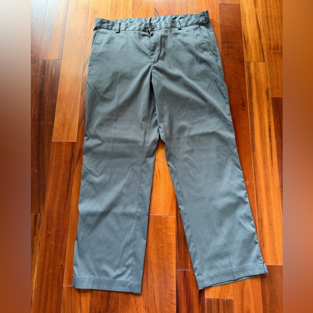 Nike Men's Gray Chinos